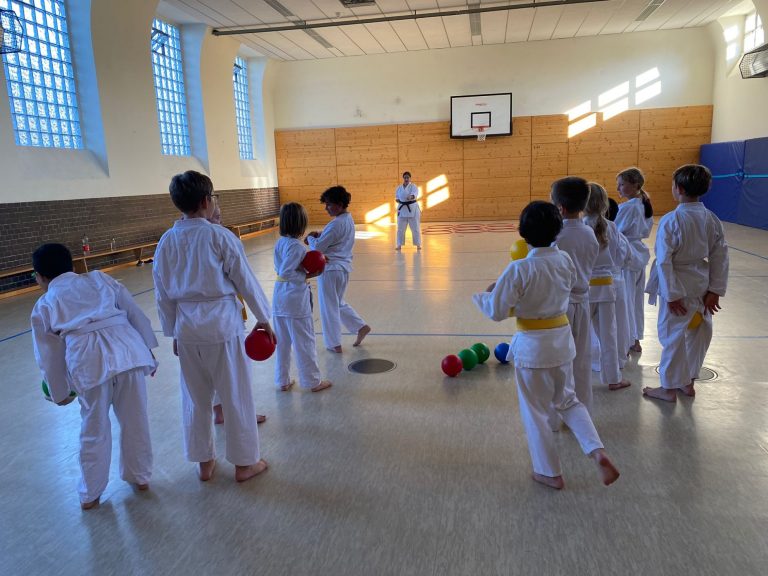 Aufwärmespiele im Training